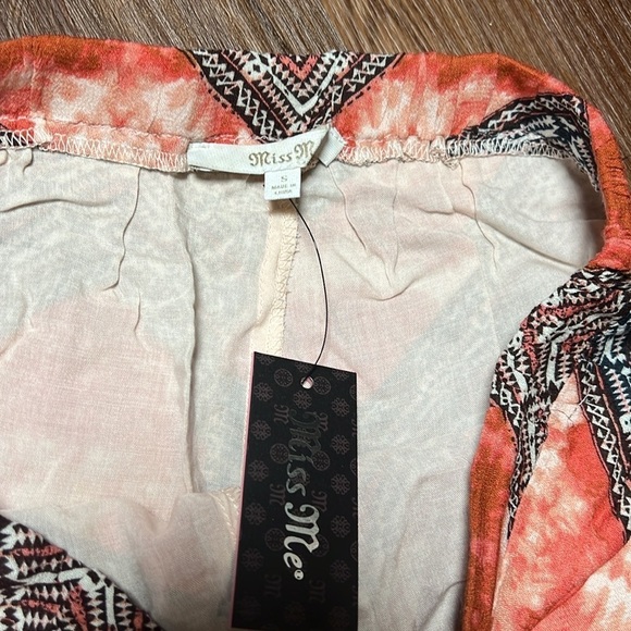 Miss Me Boho Shorty - Picture 2 of 4